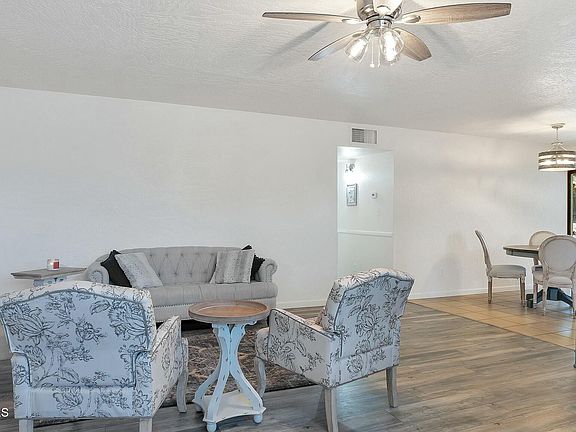 3rd image of 1140 S Ocotillo Drive