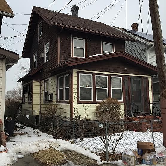 1st image of 12 Taylor Ct