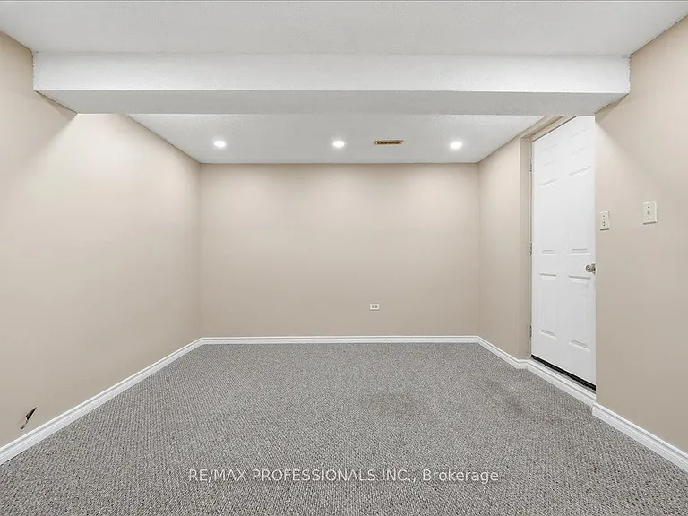 1708 Woodeden Dr — Photo 18