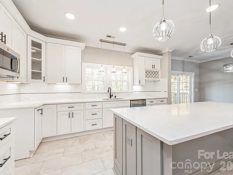 6513 Rockwell Blvd — Photo 9