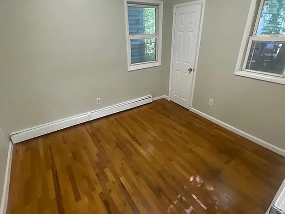 5th image of 406 S 15th St #1L