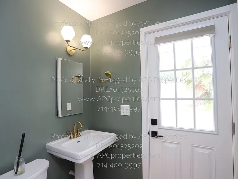 829 N Elmwood St — Photo 23
