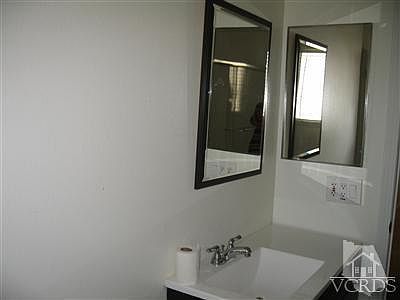 5th image of 1751 Ciprian Ave