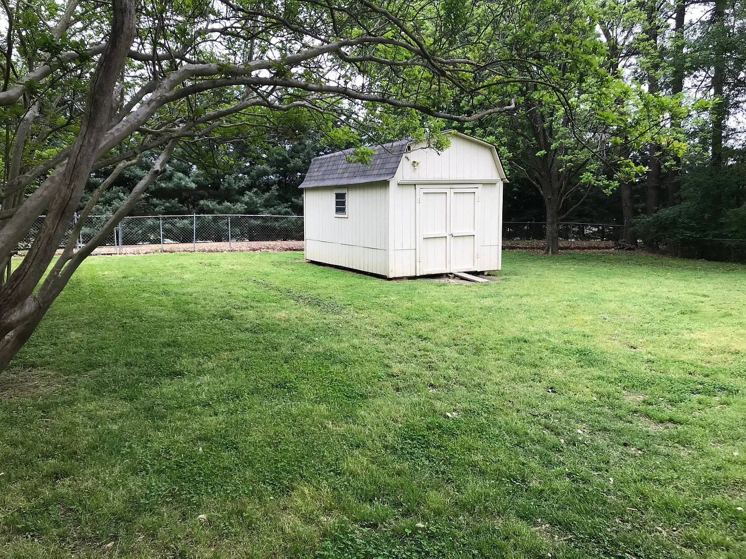 3 bed, 1.5 bath, 1200 sqft, $1,650 — Photo 2