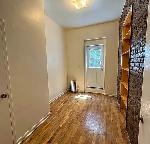 226 E 29th St #1E — Photo 14