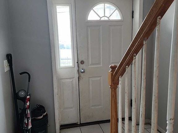 2nd image of 313-315 S 6th St Floor 3