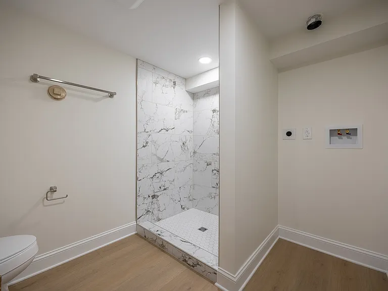 1574 Dyer Rd — Photo 32