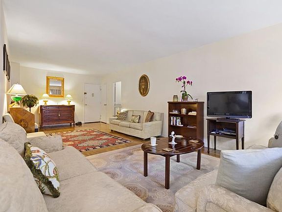 2nd image of 166 E 63rd St APT 4A