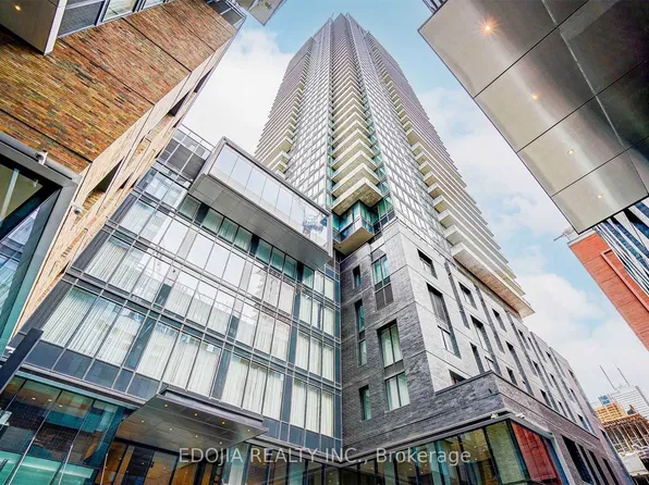 125 Blue Jays Way #4706, Toronto, ON M5V 0N5