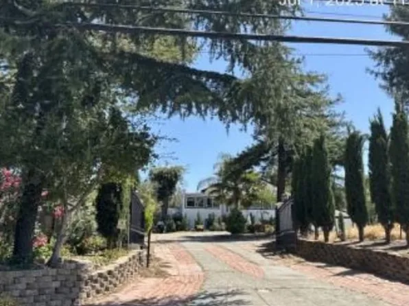 18245 Saratoga Los Gatos Rd, Monte Sereno, CA 95030
