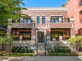 3048 N Racine Ave APT 3, Chicago, IL 60657