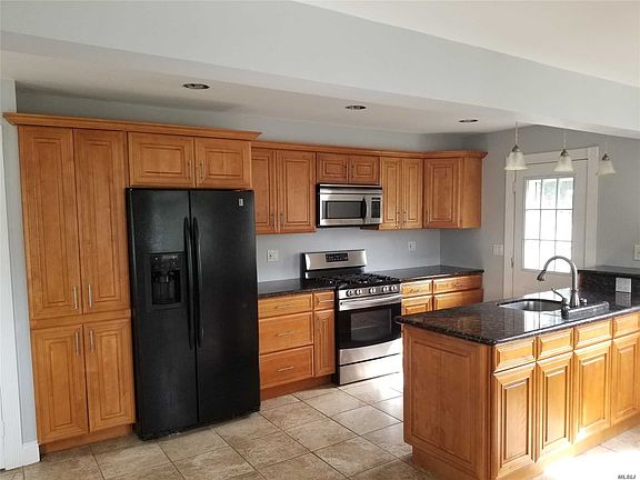 5th image of 254 Fruitwood Ln