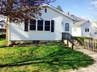 1130 Pleasant St, Lake Geneva, WI 53147