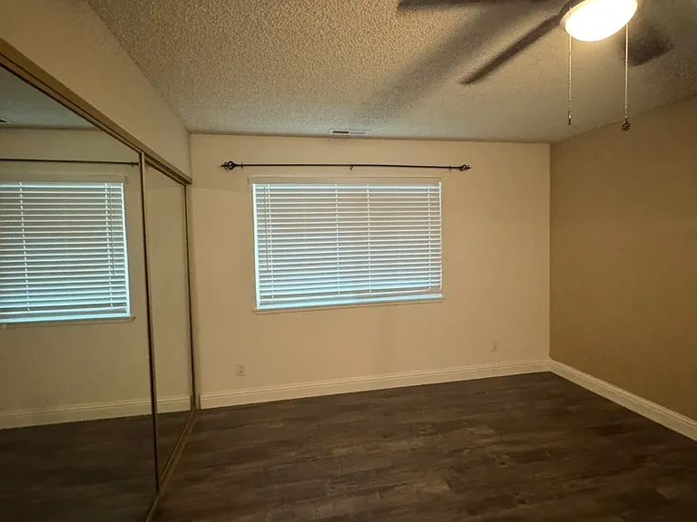 3844 Bechelli Ln — Photo 8