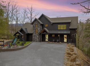 2119 Double Oaks Way, Sevierville, TN 37862