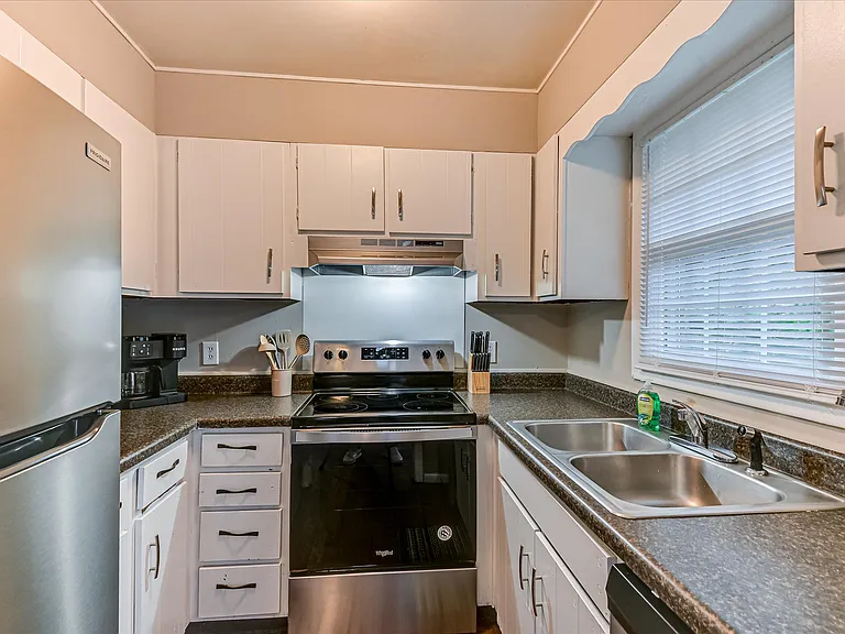 Summerville Campus Apartments - Furnished Corporate Housing Augusta — Photo 8