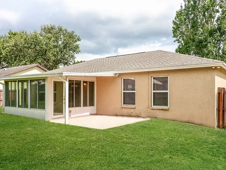 656 Lakemont Dr — Photo 16