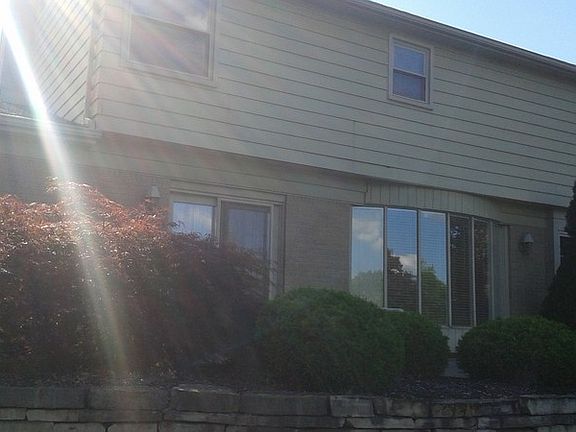 2nd image of 54646 Franklin Dr
