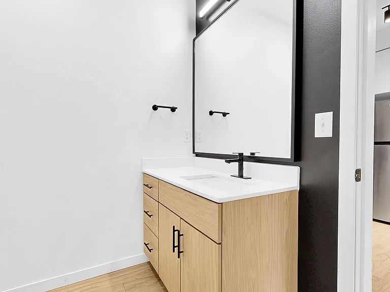 CityLine — Photo 42