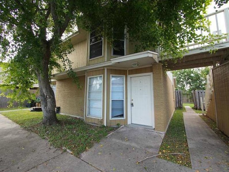 1st image of 6641 Rhine Dr #C