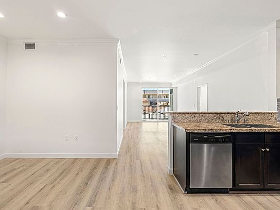 3rd image of 8248 Sepulveda Pl APT 106