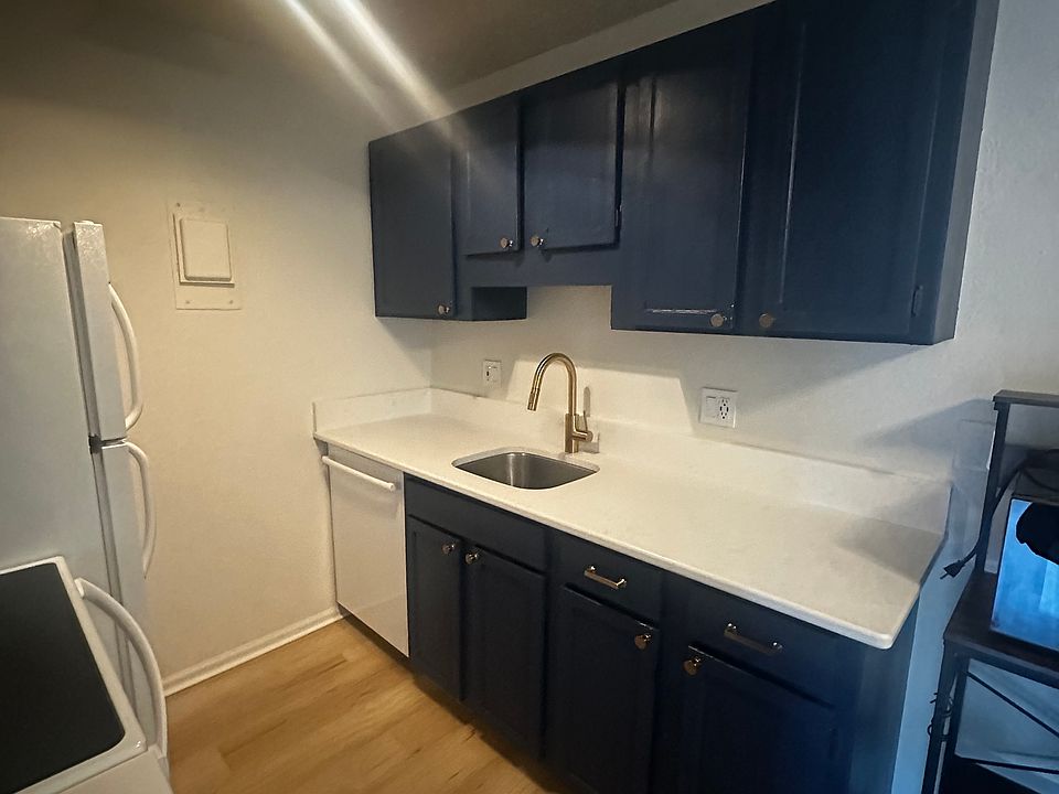 1st image of 3250 Oneal Cir APT D25