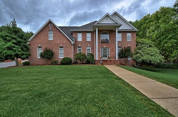 113 Woodbriar
