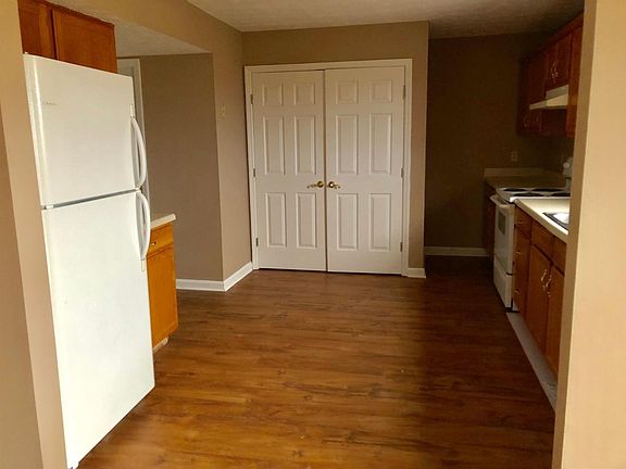 3rd image of 2204 Todd Ln #A