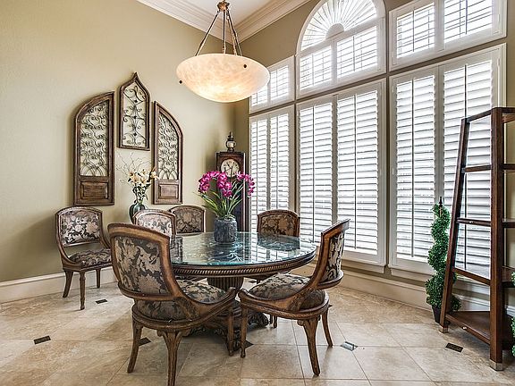 Formal Dining 