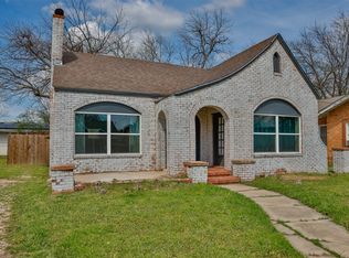 1209 E Garnett St, Gainesville, TX 76240