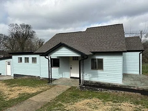 2765 Sunset Ave — Photo 3