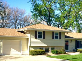 8605 Urbandale Ave, Urbandale, IA 50322