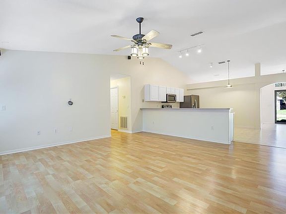 3rd image of 1351 Fallwood Dr
