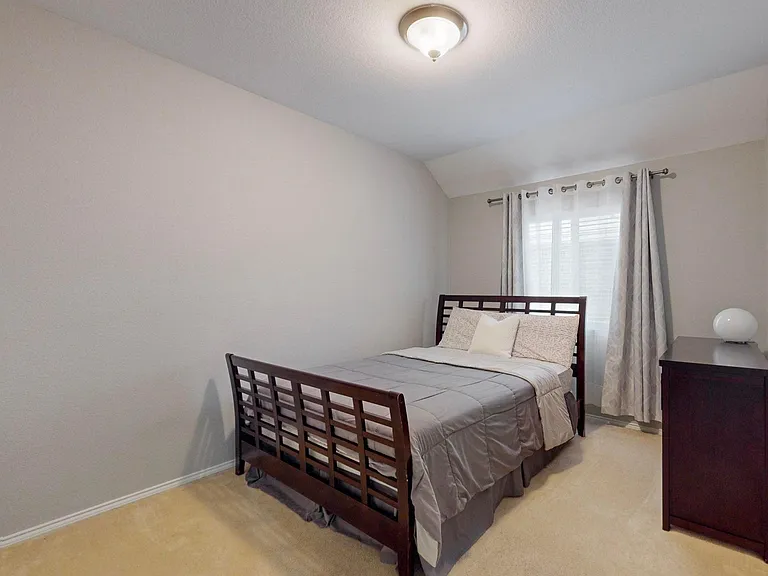 9412 Caliente Dr — Photo 27