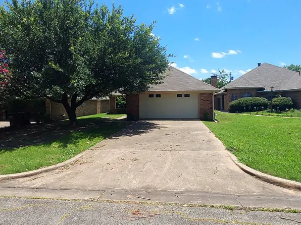 3109 Canton St, Greenville, TX 75402