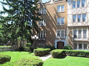 1st image of 10933 S Longwood Dr APT 1