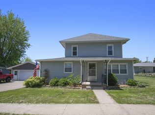 715 3rd St, Kalona, IA 52247