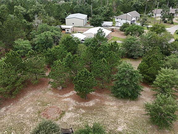 4th image of N Buckhorn Dr