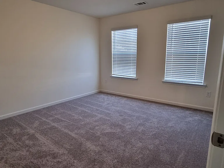 4630 Falls River Dr — Photo 17