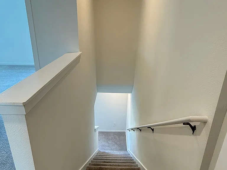 837 Lynx St — Photo 12