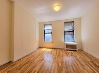 226 E 26th St APT 2C, New York, NY 10010
