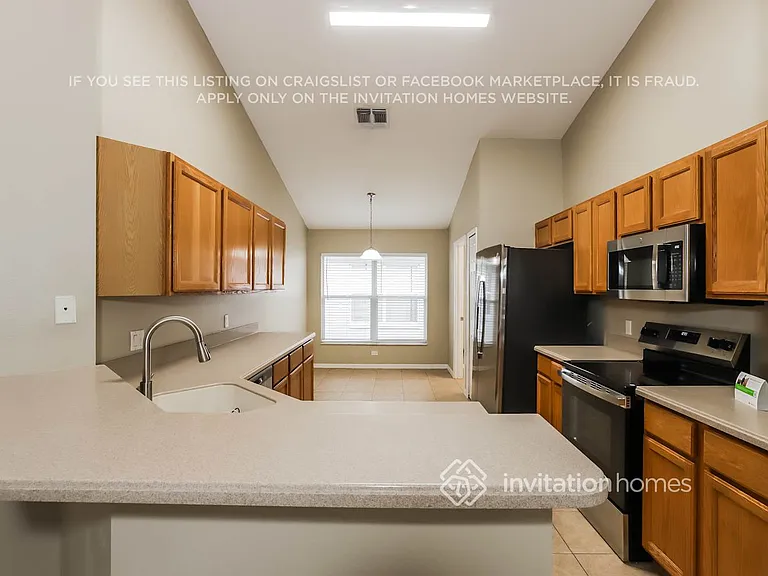 2502 Clareside Dr — Photo 8