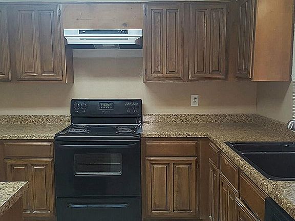 3rd image of 12826 Westpark Dr