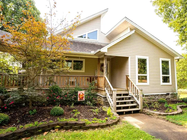 1979 Holmes Rd, Searcy, AR 72143