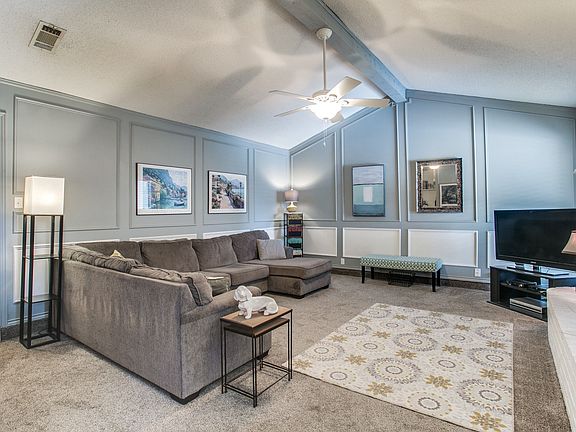 4th image of 1709 Martinique Ct