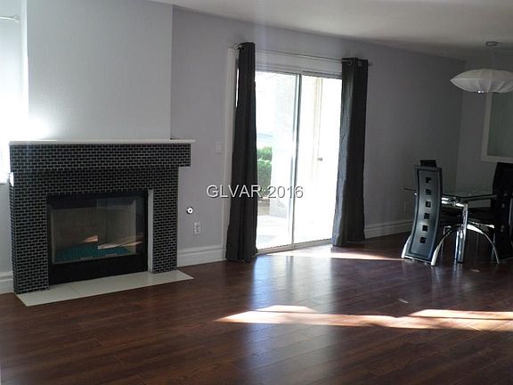 5th image of 556 Yacht Harbor Dr Unit 102