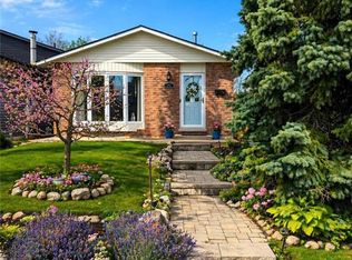 70 Athenia Dr, Hamilton, ON L8J1S8
