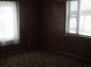 1215 E 24 Rd, Cadillac, MI 49601