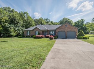 704 Plenmar Dr, Shepherdsville, KY 40165