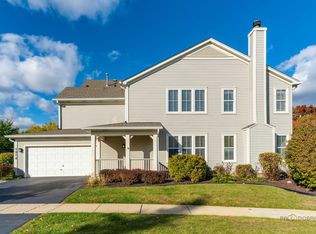 2858 Falling Waters Ln, Lindenhurst, IL 60046